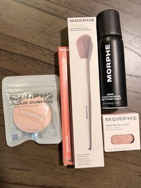 BNWT - Morphe Makeup Bundle